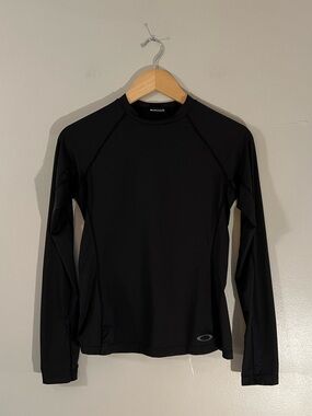 Oakley Black Athletic Long Sleeve Top Performance Cycling Sport Workout